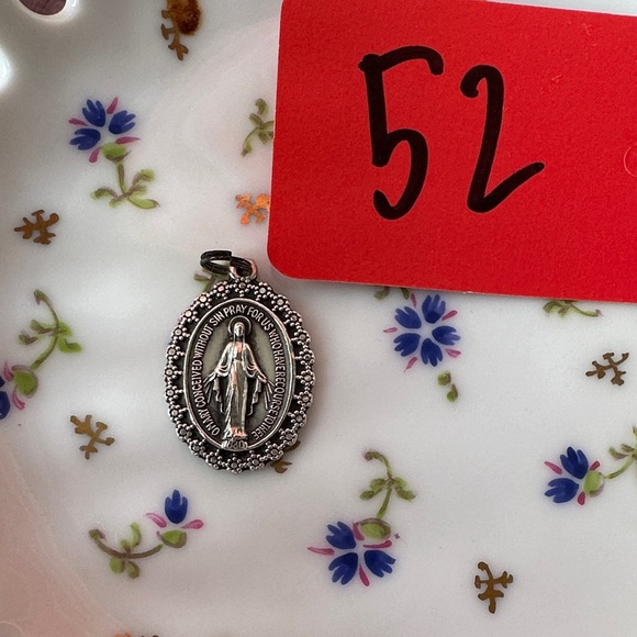 Jewelry - J52, New Elegant Silver Color Mary Pendant